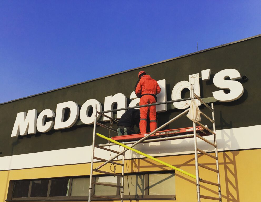 Montaż reklam McDonalds